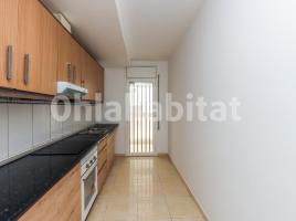 Flat, 69 m², almost new