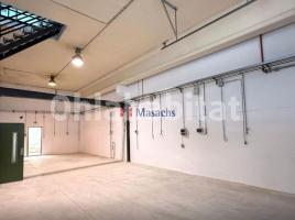Nau industrial, 340 m², Zona