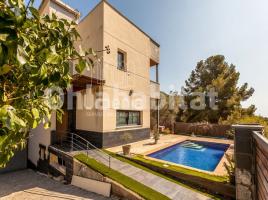 Casa (unifamiliar adosada), 402 m², seminuevo, Zona