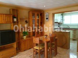 Pis, 90 m², Calle del Monestir de Poblet