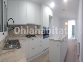 Alquiler piso, 118 m², cerca de bus y tren, Calle de Sant Crispí