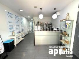 Local comercial, 193 m², Zona