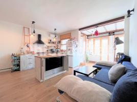 For rent flat, 97 m², close to bus and metro, Calle de la Providència