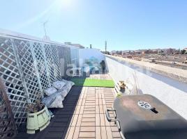 Dúplex, 105 m², près de bus et de train, Calle Riu Besòs