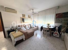 Dúplex, 105 m², près de bus et de train, Calle Riu Besòs