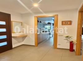 Casa (chalet / torre), 250 m², cerca de bus y tren