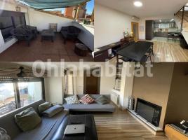 Dúplex, 111 m², près de bus et de train, presque neuf, Calle Ample