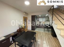 Dúplex, 111 m², près de bus et de train, presque neuf, Calle Ample