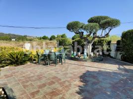 Houses (villa / tower), 255 m², Calle Rossinyol