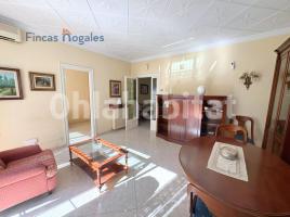 Casa (unifamiliar adossada), 314 m², prop de bus i tren