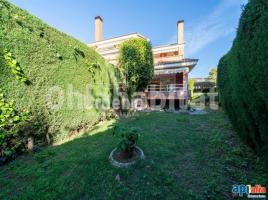 Casa (unifamiliar adosada), 225 m², Zona