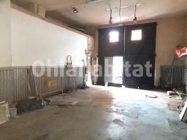 Local comercial, 173 m², cerca de bus y tren