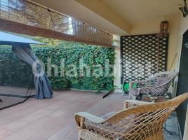  (unifamiliar adossada), 209 m², presque neuf