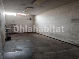 Local comercial, 14 m², prop de bus i tren, Calle de Miguel Hernández, 1