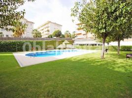 Pis, 175 m², presque neuf, Zona