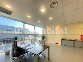 For rent office, 80 m², almost new