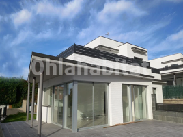 Casa (unifamiliar aislada), 373 m², cerca de bus y tren, nuevo, Camino del Pedró