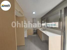 Dúplex, 104 m², prop de bus i tren, seminou, Avenida del Ferrocarril