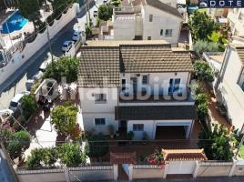 Casa (unifamiliar aislada), 215 m², Zona