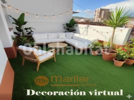 Àtic, 61 m², prop de bus i tren