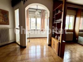 Piso, 139 m², cerca de bus y tren, Calle Doctor Ferran, 5