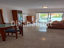 Piso, 81 m², cerca de bus y tren