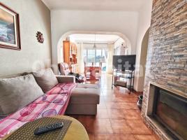 Casa (xalet / torre), 160 m²