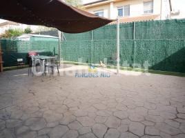 Casa (unifamiliar adosada), 199 m², cerca de bus y tren, Calle del Ponent