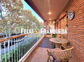 Piso, 110 m², cerca de bus y tren, Calle de Domènec Oristrell