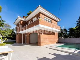 Casa (xalet / torre), 174 m², prop de bus i tren, seminou