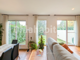 Casa (unifamiliar adosada), 201 m²