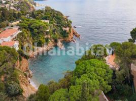 Houses (villa / tower), 295 m²