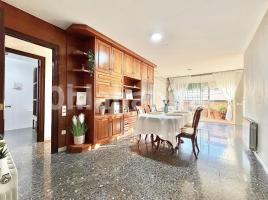 Casa (unifamiliar adossada), 309 m²