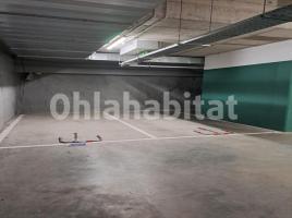 Plaza de aparcamiento, 8 m², seminuevo, Avenida del Parc de Can Mercader