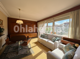 Flat, 147 m², near bus and train