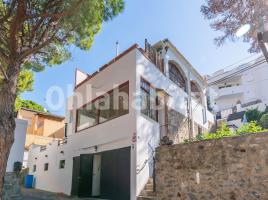 Casa (xalet / torre), 235 m², Calle de Diego Velázquez, 5