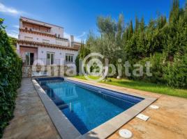 Houses (detached house), 382 m², almost new, Calle BEGUR