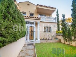 Houses (terraced house), 202 m², Calle Hortènsia, 4