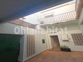 Alquiler Casa (unifamiliar adosada), 177 m², cerca de bus y tren, Calle de l'Estrella