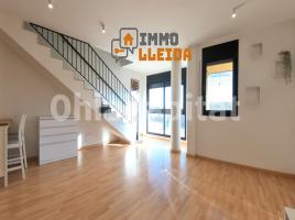 Dúplex, 145 m², cerca de bus y tren, seminuevo, Calle del 11 de Setembre