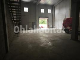 Louer , 240 m², Calle del Güell