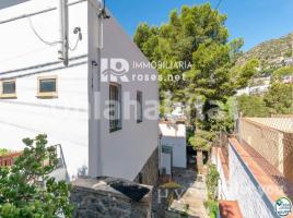 Casa (unifamiliar adosada), 235 m², Zona