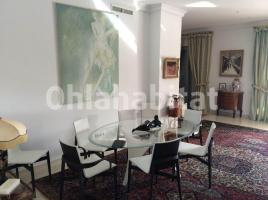 Houses (villa / tower), 818 m², almost new, Paseo Centro